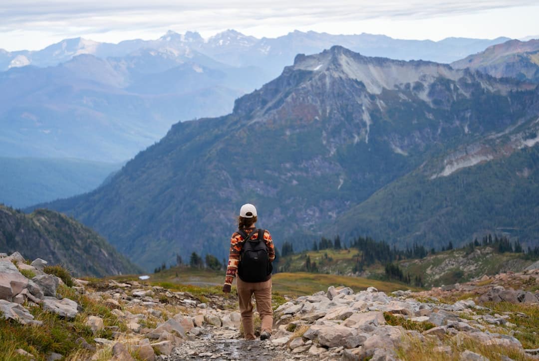 différence entre randonnée trek et trail